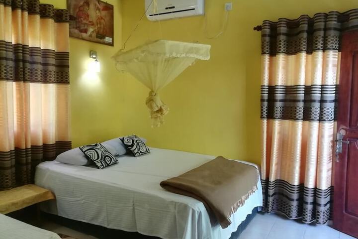 Room 5 of 37