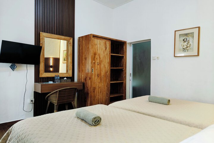 Room 27 of 57