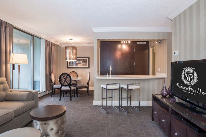 Room 3 of 42