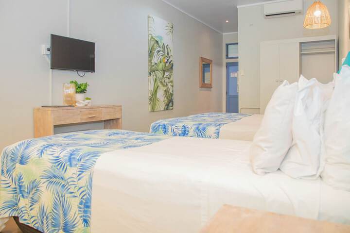 Room 4 of 70