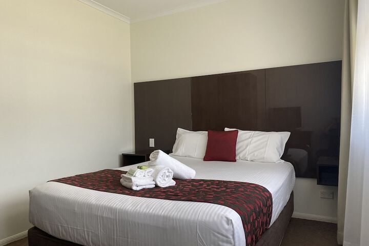 Room 4 of 31