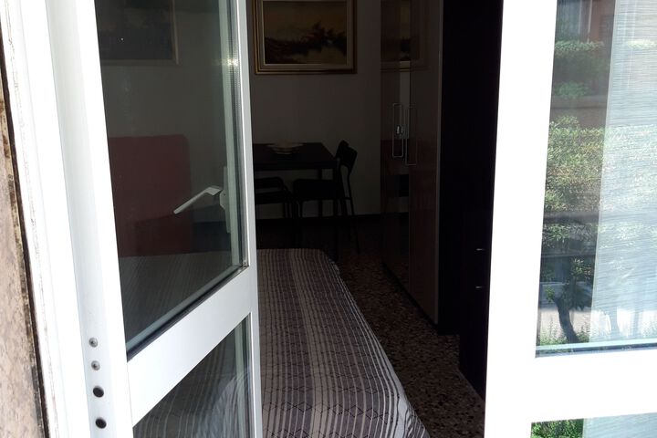 Terrace/Patio 1 of 5