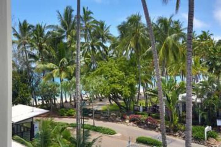 Terrace/Patio 7 of 32