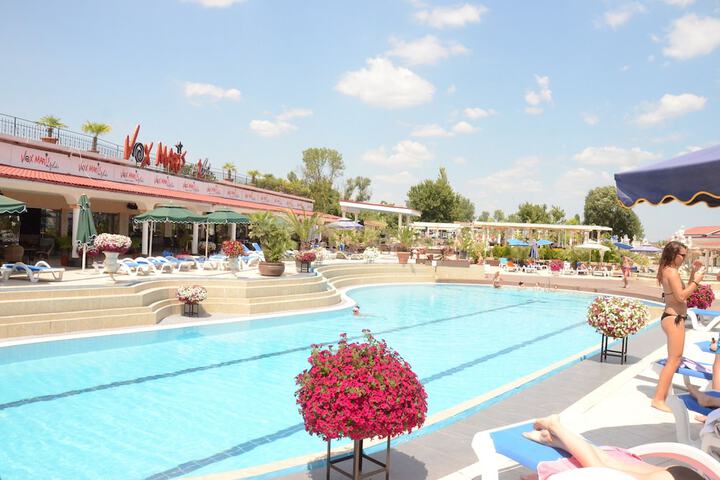 Exterior of Vox Maris Grand Resort - Adults only