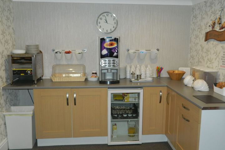 Breakfast/Coffee Service 75 of 81