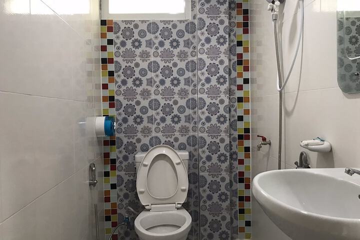 Room 17 of 29