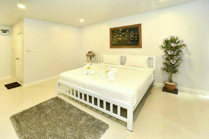 Room 21 of 55