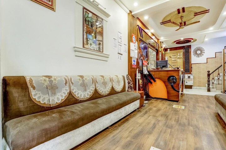 Guest Lobby