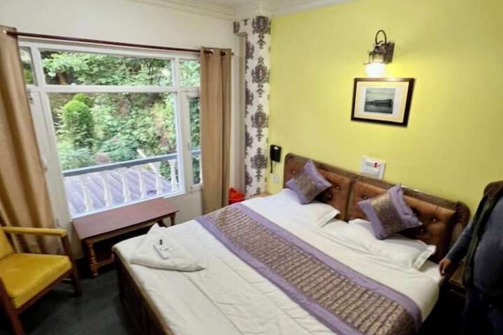 Room 7 of 20