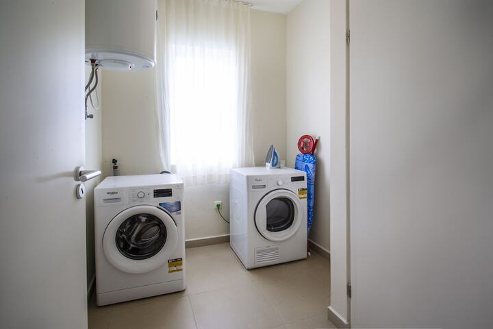 Laundry 72 of 127