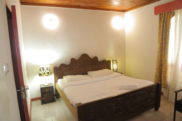 Room 4 of 22