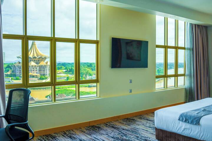 Room 13 of 72