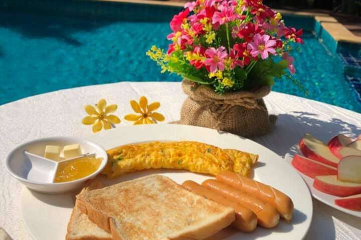 Breakfast/Coffee Service 76 of 100