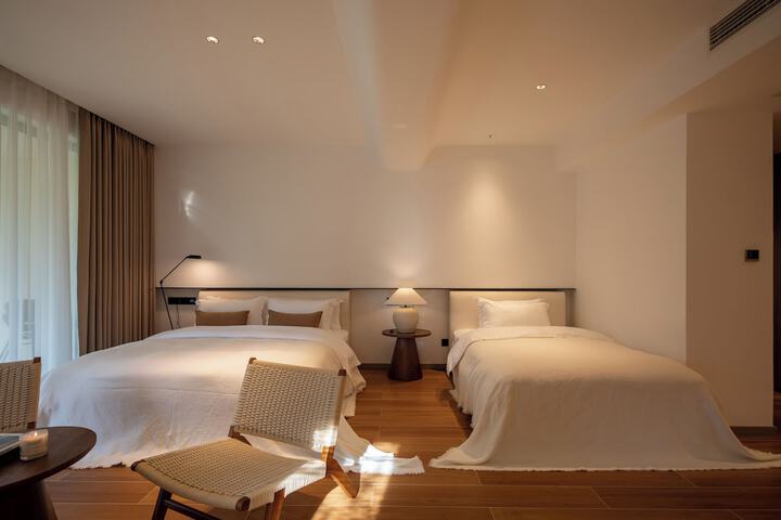 Room 146 of 288