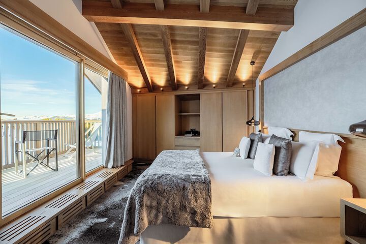 Room 47 of 193