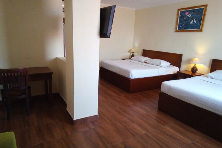 Room 13 of 31