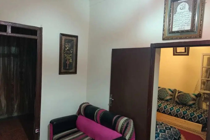 Room 2 of 11