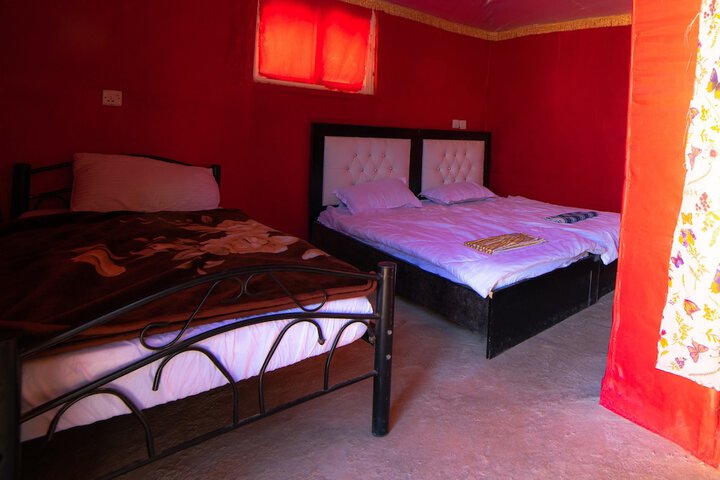 Room 2 of 39