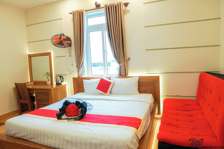 Room 25 of 79