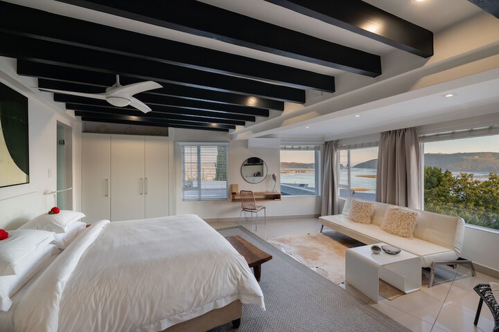 Room 8 of 85