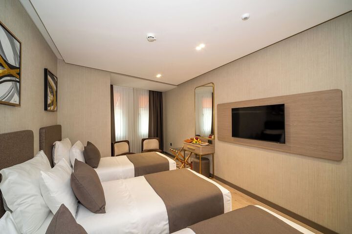 Room 85 of 170