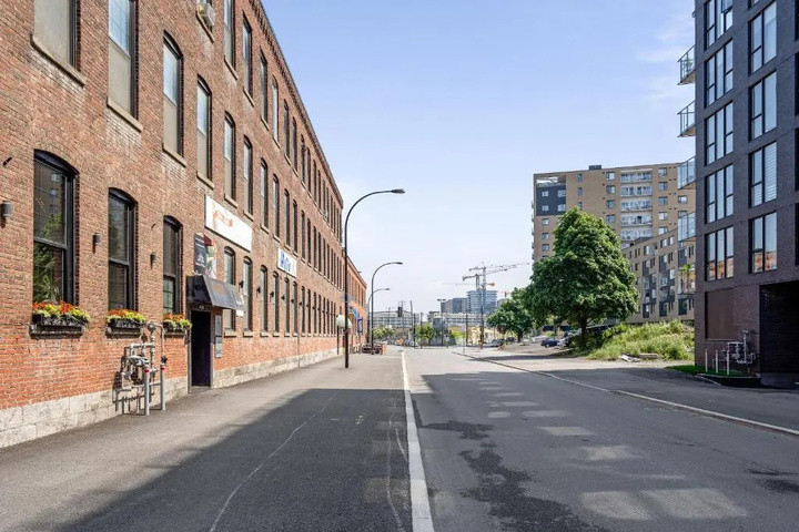 Beautiful Griffintown Suites by Sonder