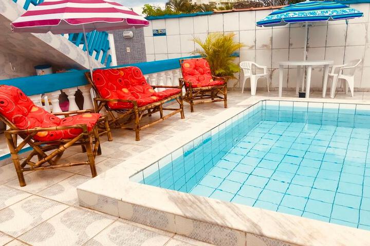 Pool 12 of 18
