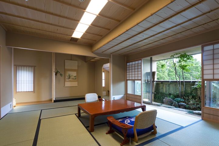 Room 10 of 67