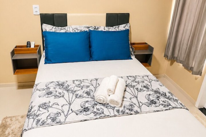 Room 4 of 18