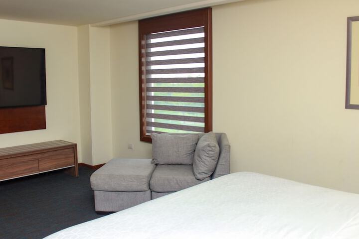 Room 19 of 100