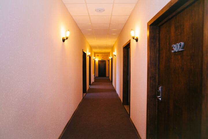 Ballroom/Hall 74 of 82