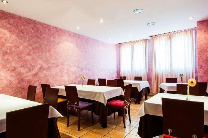 Dining Photos