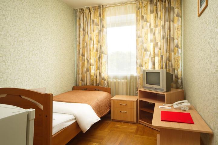 Room 14 of 42