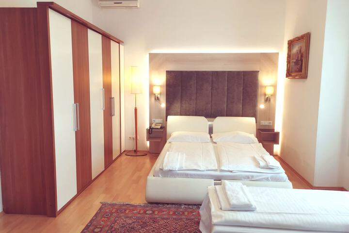 Room 75 of 133
