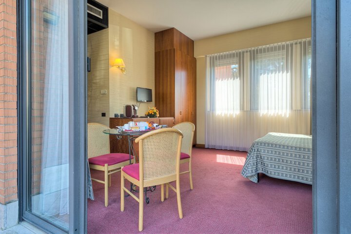 Room 37 of 50