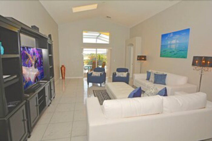 5 Bedroom 4 Bathroom Pool Home in Kissimmee FL
