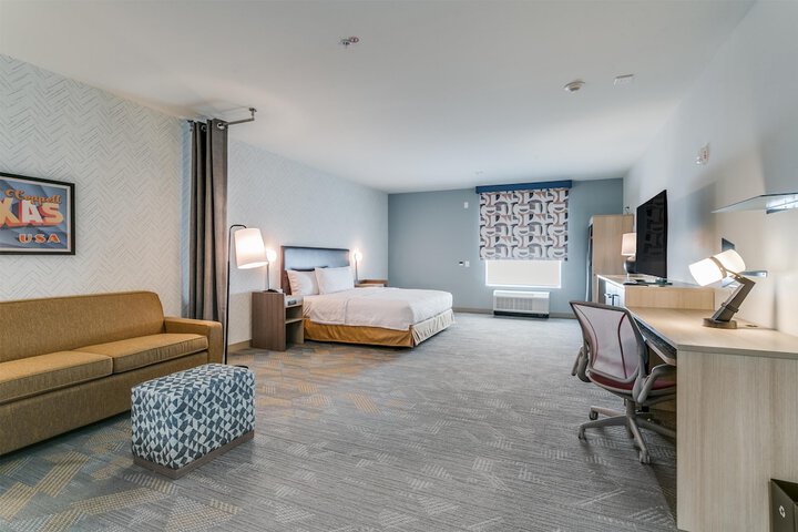 Room 9 of 23