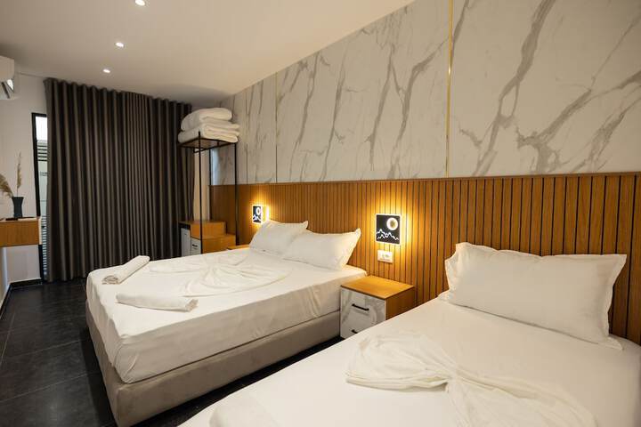Room 11 of 50