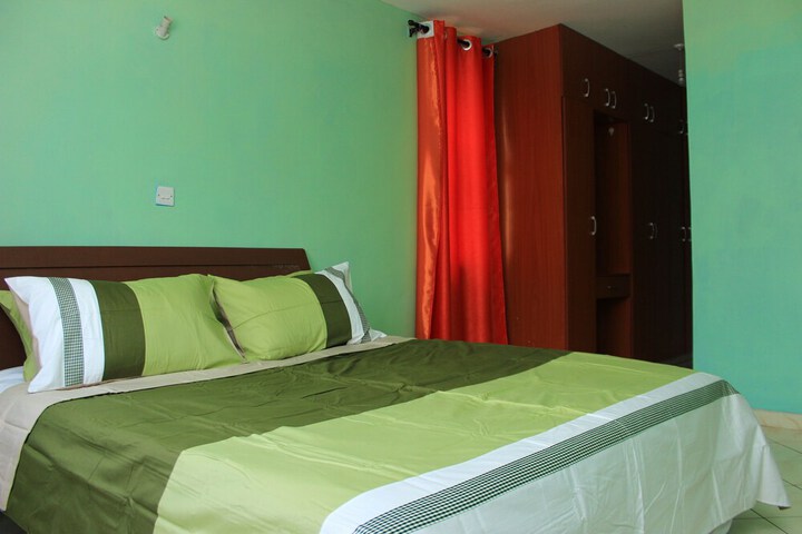 Room 28 of 90