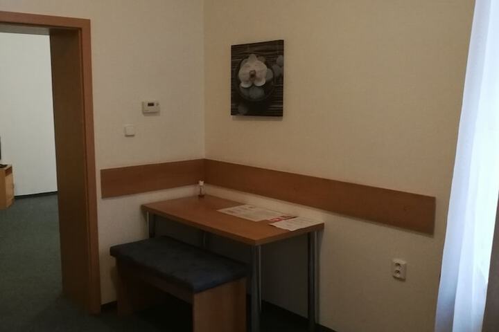Room 17 of 84