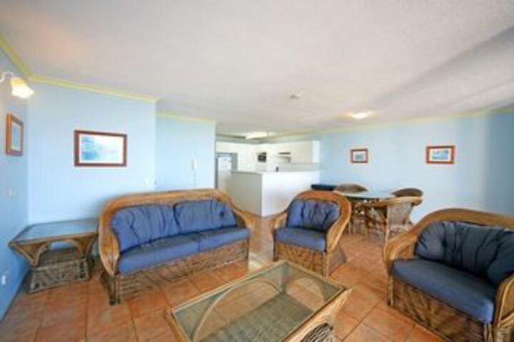 Room 7 of 8