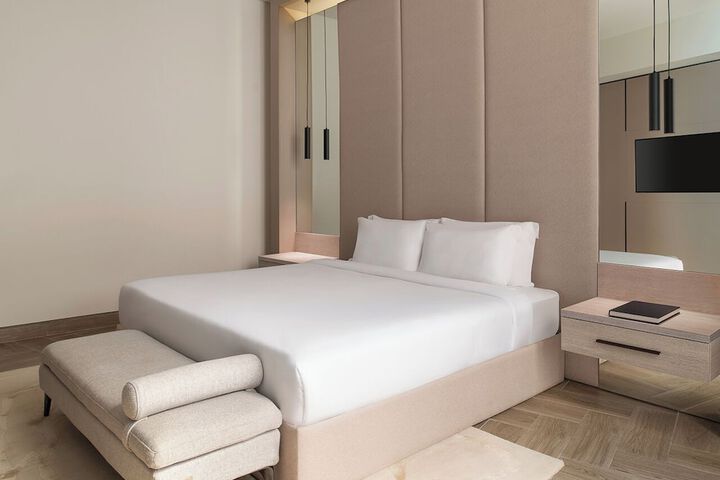 Room 12 of 44