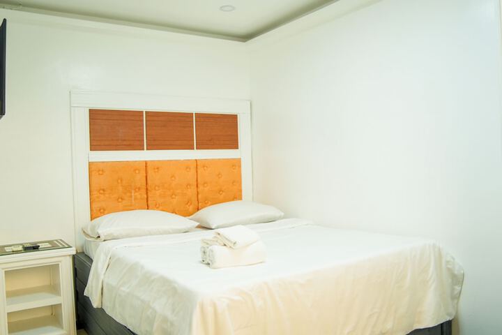 Room 48 of 127