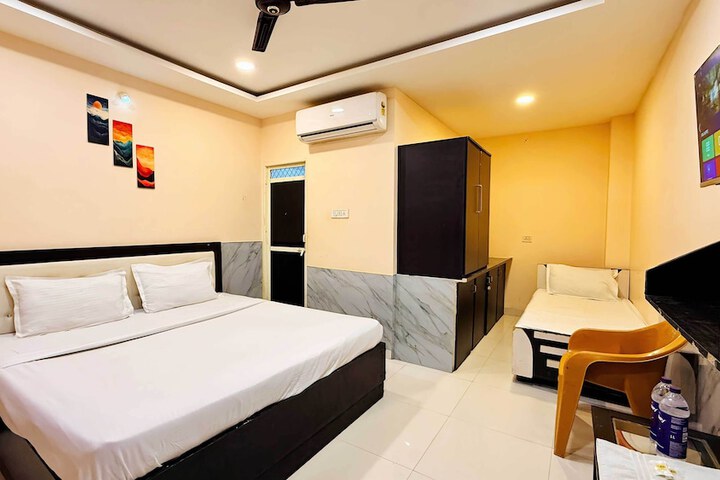Room 27 of 48