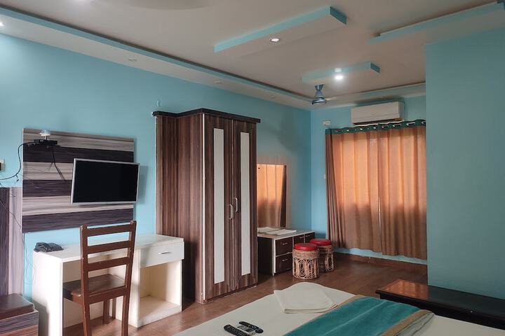 Room 14 of 64