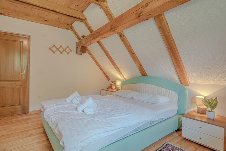 Room 8 of 53