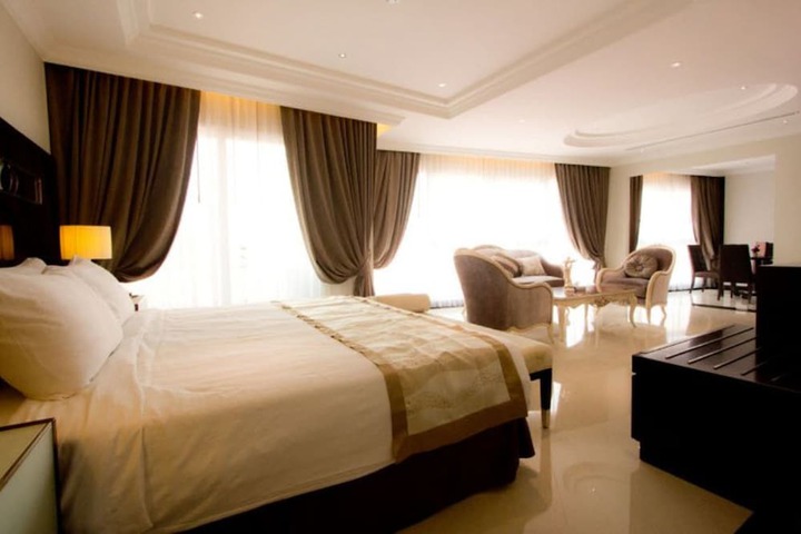 Room 14 of 51