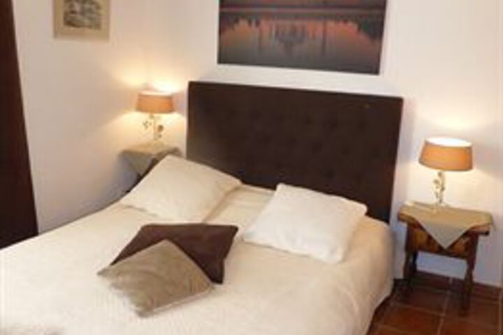 Room 42 of 99