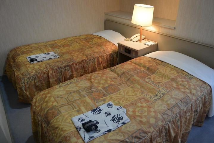 Room 23 of 49