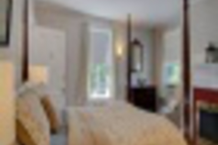 Room 51 of 408